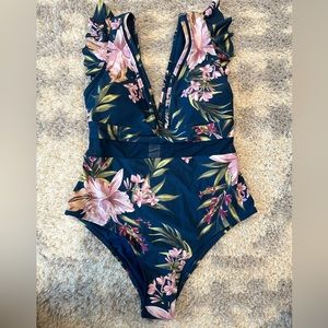 Cupshe one piece swimsuit size 0X new with tags